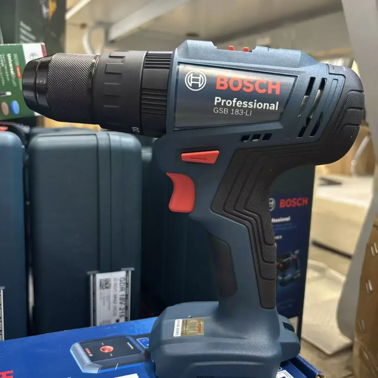 Furadeira de Impacto Bosch GSB - Brushless Cordless Electric Drill 18V avaliação e preço